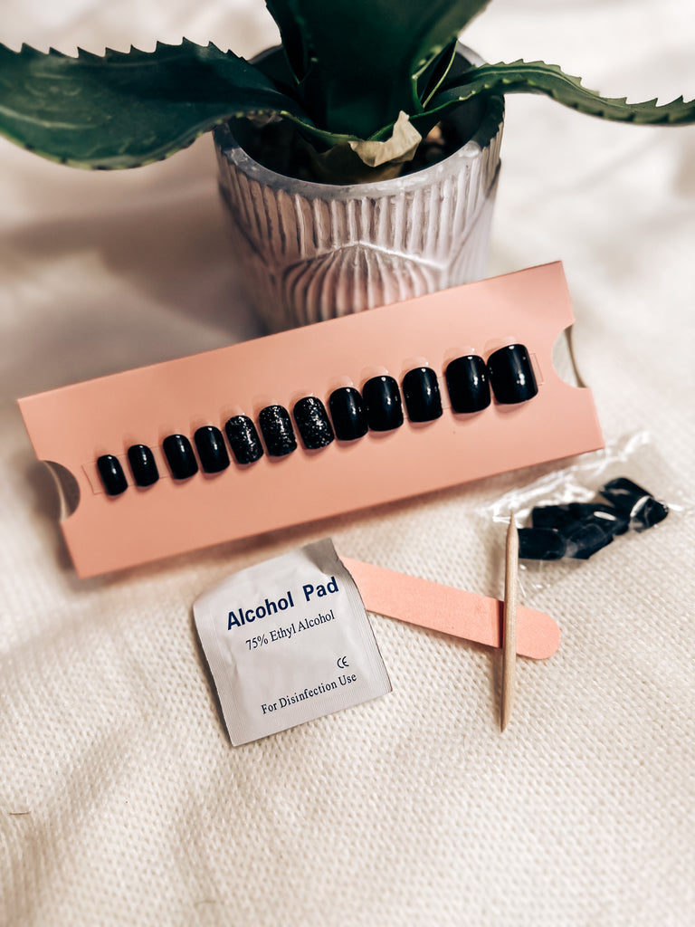 Hotline Press On Nails